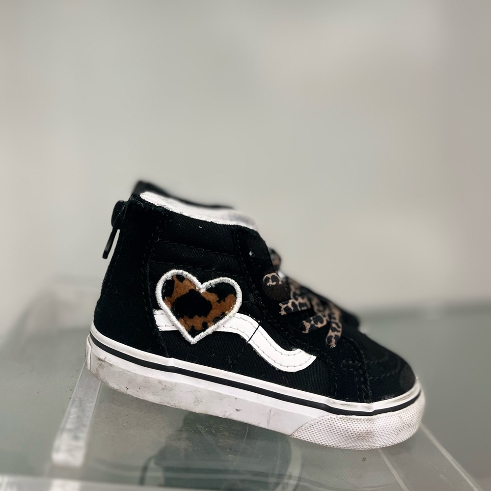 Pre Owned Kid Vans